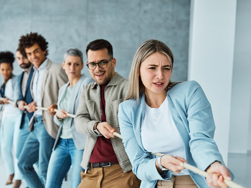 Νέοι Μπροστά, Πατρίδα Δυνατή