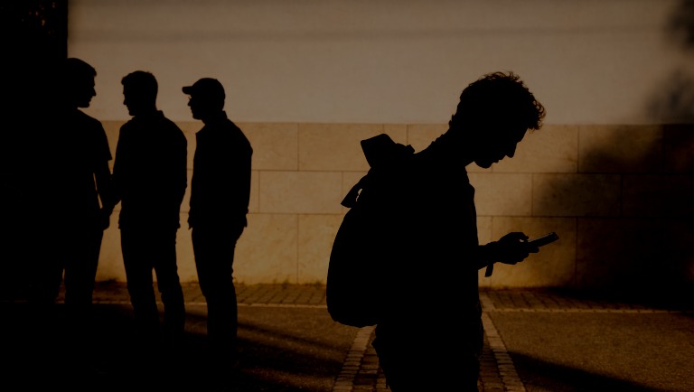 Νεολαία, Διαρροή Εγκεφάλων και Δημογραφική Κρίση — Η Ανάγκη για Εθνική Ανασυγκρότηση